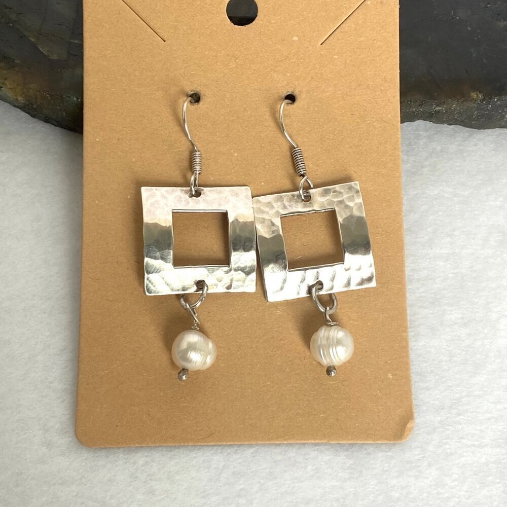 Sterling Silver 925 Square Hammered Baroque Pearl Dangle Drop Earrings
